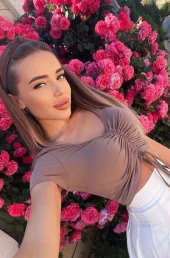 Проститутка Em's nipple